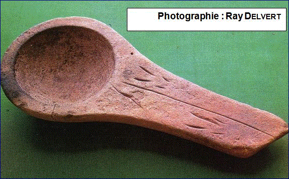 LA BELLE LAMPE EN GRES ROSE DE LASCAUX